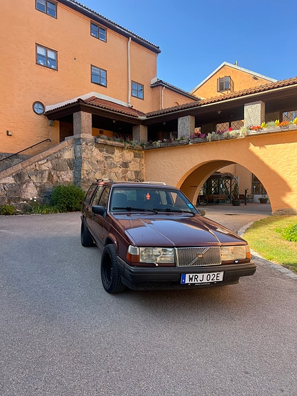 Volvo 940 2 of 8