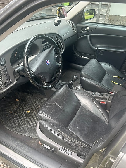 Saab 9-3 6 of 7