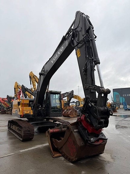 Volvo EC 250 EL 18 of 19