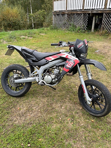 Aprilia Sx50 2 of 20