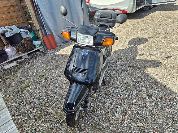 Yamaha Beluga 125 2 of 6