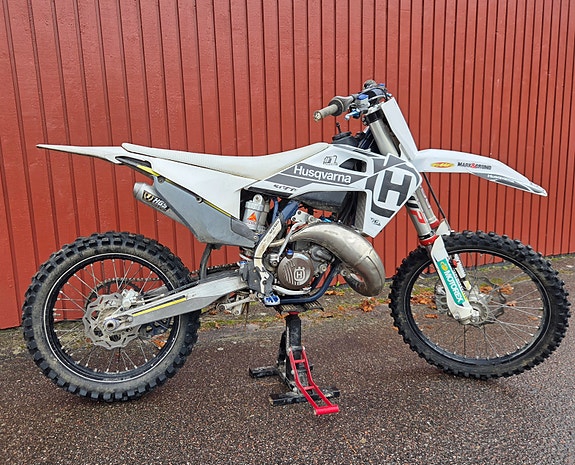 Husqvarna TC 125 2 of 2