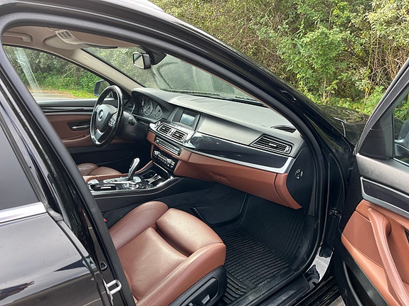 BMW 520d 2 of 6