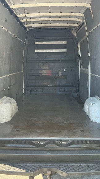 Volkswagen Crafter 35 9 of 14