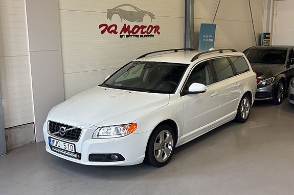 Volvo V70 2 of 20