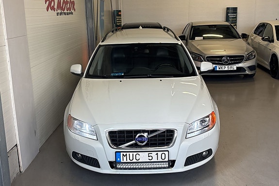 Volvo V70 14 of 20