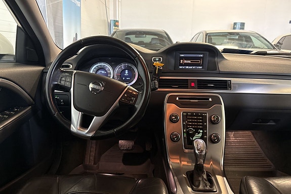 Volvo V70 12 of 20