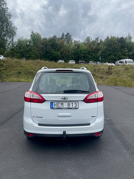 Ford Grand C-MAX 2 of 8
