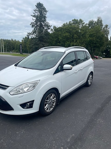 Ford Grand C-MAX 7 of 8