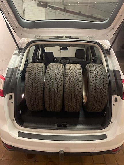 Ford Grand C-MAX 3 of 8
