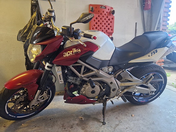 Aprilia Shiver 750 2 of 12