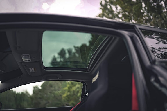 Renault Megane 26 of 30