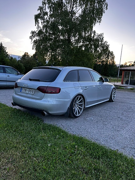 Audi A4 4 of 8