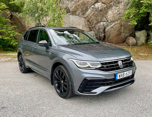 Volkswagen Tiguan Allspace 2 of 11