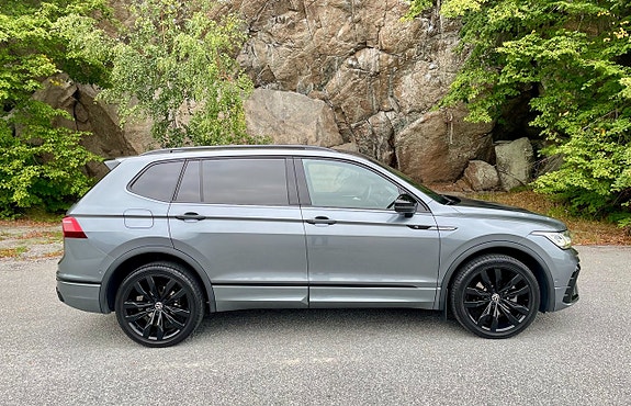 Volkswagen Tiguan Allspace 3 of 11
