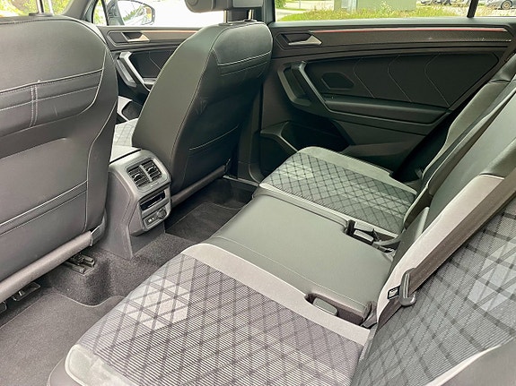 Volkswagen Tiguan Allspace 9 of 11