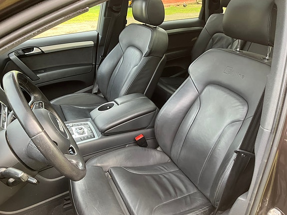 Audi Q7 7 of 11
