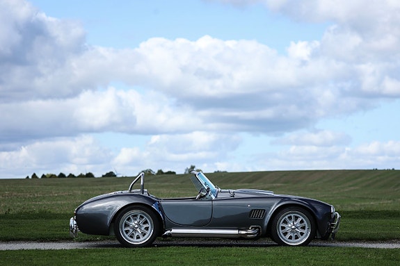 AC Cobra 11 of 27