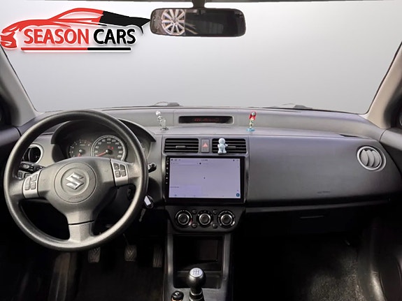 Suzuki Swift 8 of 8