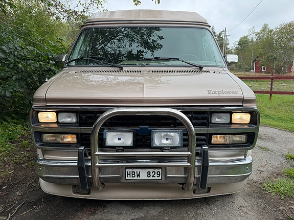 Chevrolet G20 8 of 12