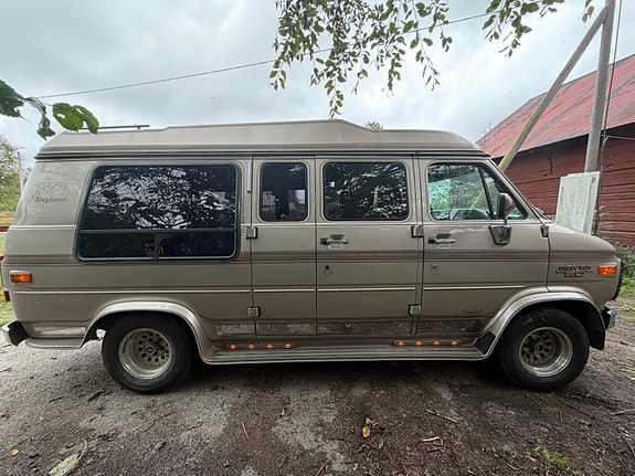 Chevrolet G20 10 of 12
