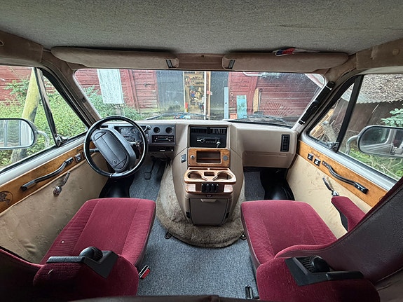 Chevrolet G20 4 of 12