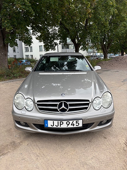 Mercedes-Benz CLK200 5 of 12