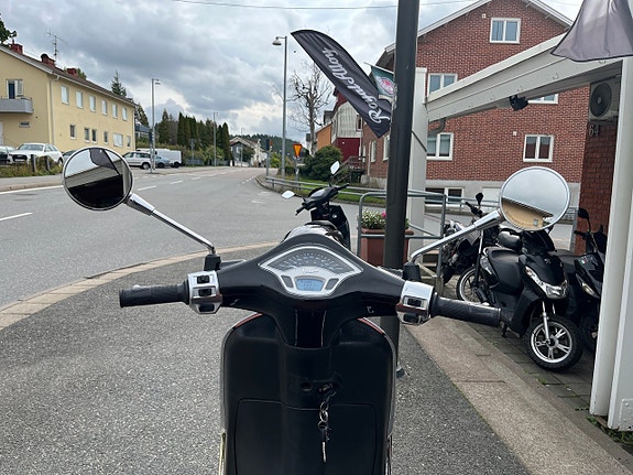 Vespa Primavera 2 takt 8 of 10