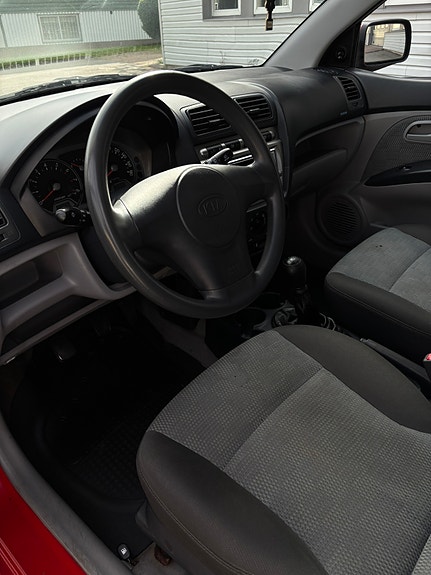 Kia Picanto 6 of 6
