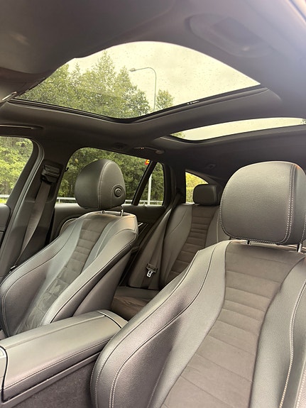 Mercedes-Benz E220 8 of 8