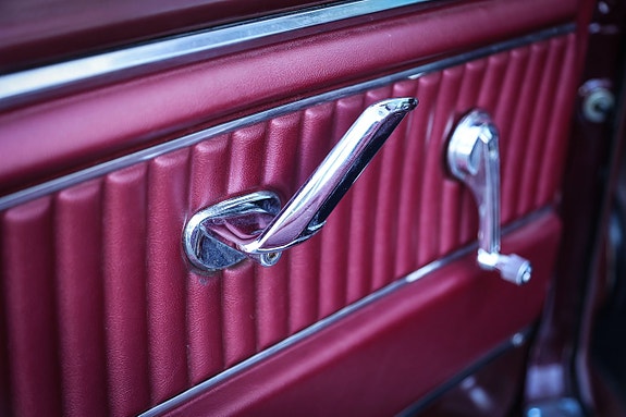 Ford Mustang 21 of 21