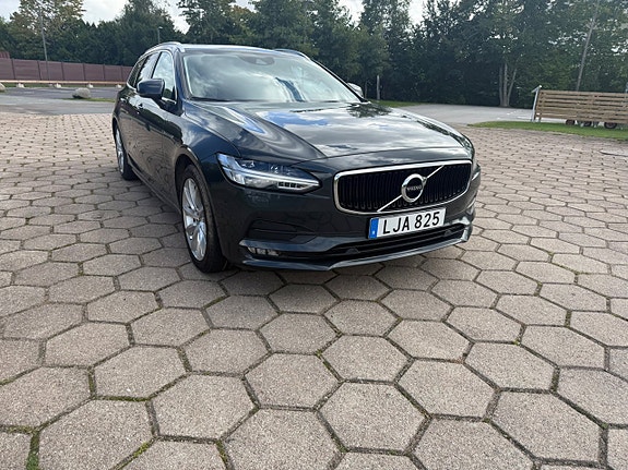 Volvo V90 3 of 15