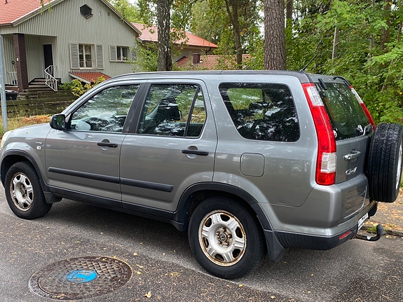 Honda CR-V 3 of 10