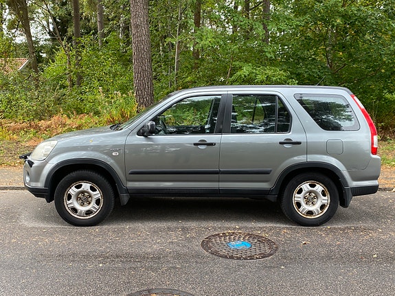 Honda CR-V 2 of 10