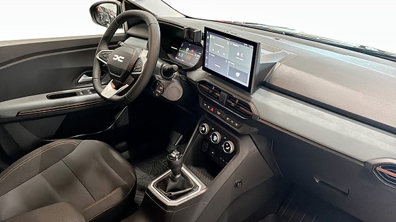 Dacia Sandero 10 of 23