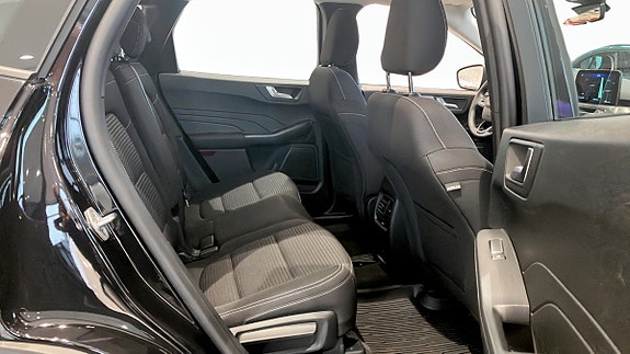 Ford Kuga 5 of 12