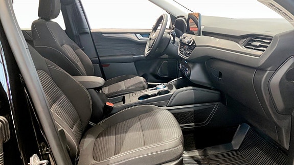 Ford Kuga 3 of 12