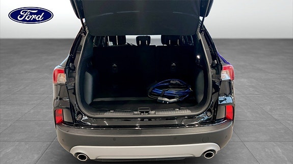 Ford Kuga 10 of 12