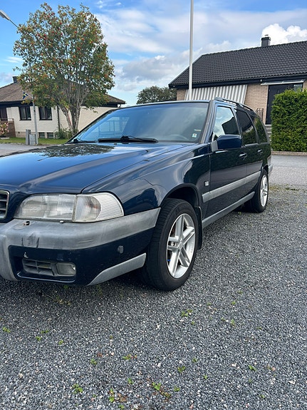 Volvo XC70 5 of 10