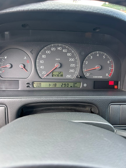 Volvo XC70 4 of 10