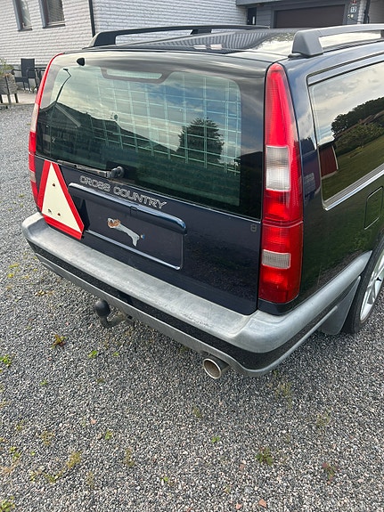 Volvo XC70 9 of 10