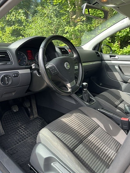 Volkswagen Golf V 5 of 13
