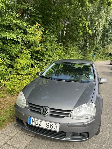 Volkswagen Golf V 3 of 13