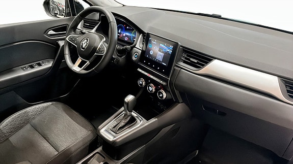 Renault Captur 10 of 24