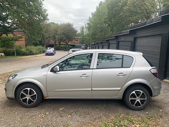 Opel Astra 3 of 3
