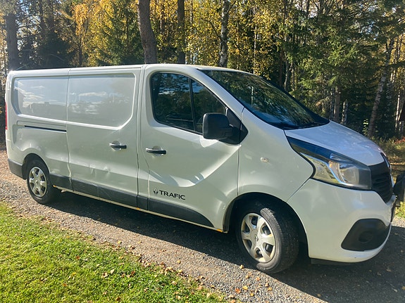 Renault Trafic 4 of 7