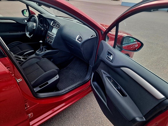 Citroen C4 11 of 26