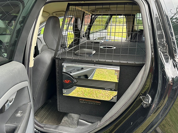 Volvo V70 6 of 7