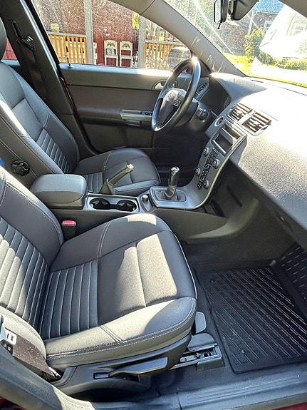 Volvo S40 2 of 6