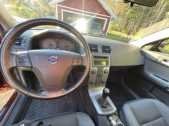 Volvo S40 4 of 6